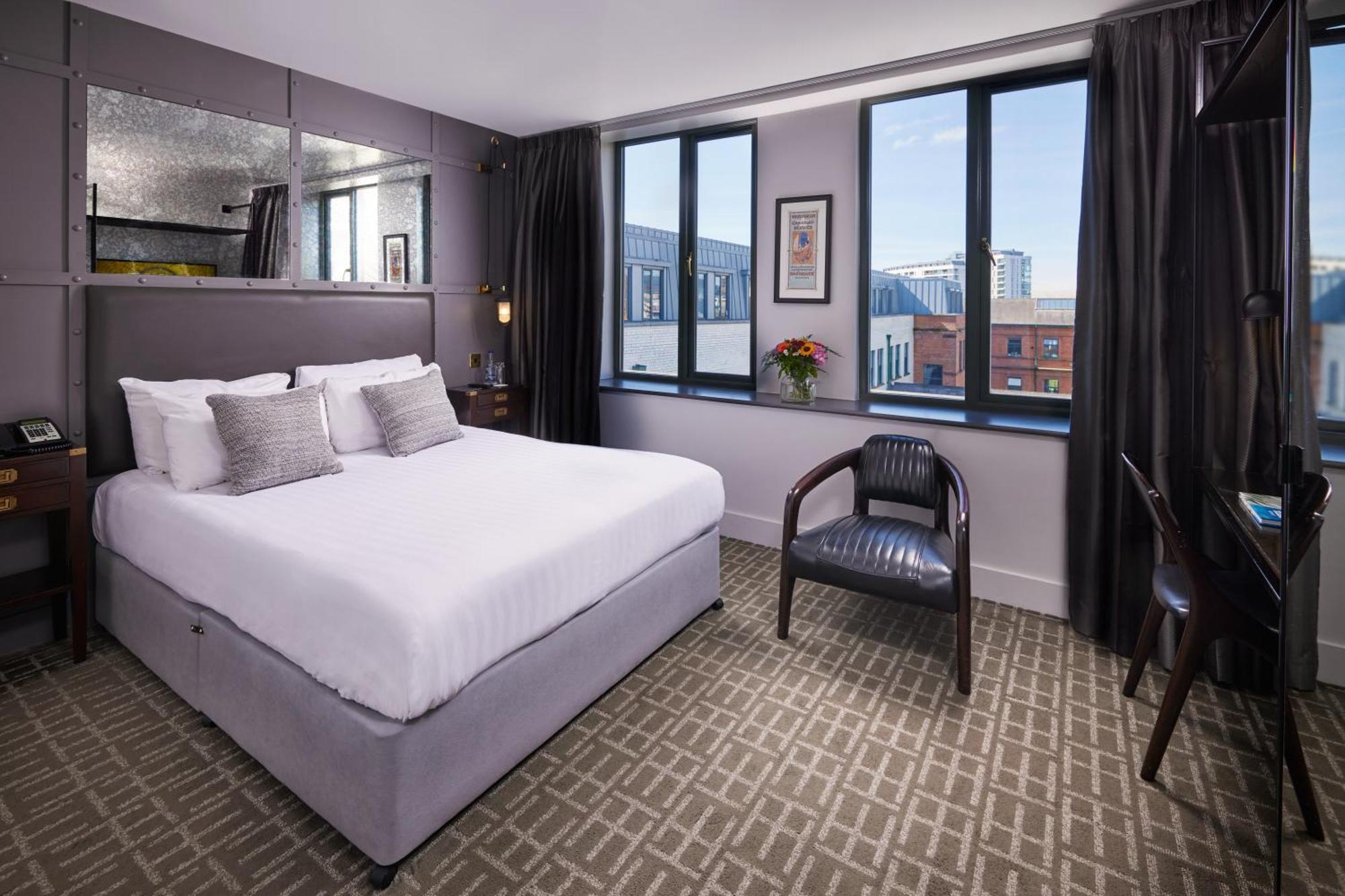 Deluxe Room,1453212736:JPEG